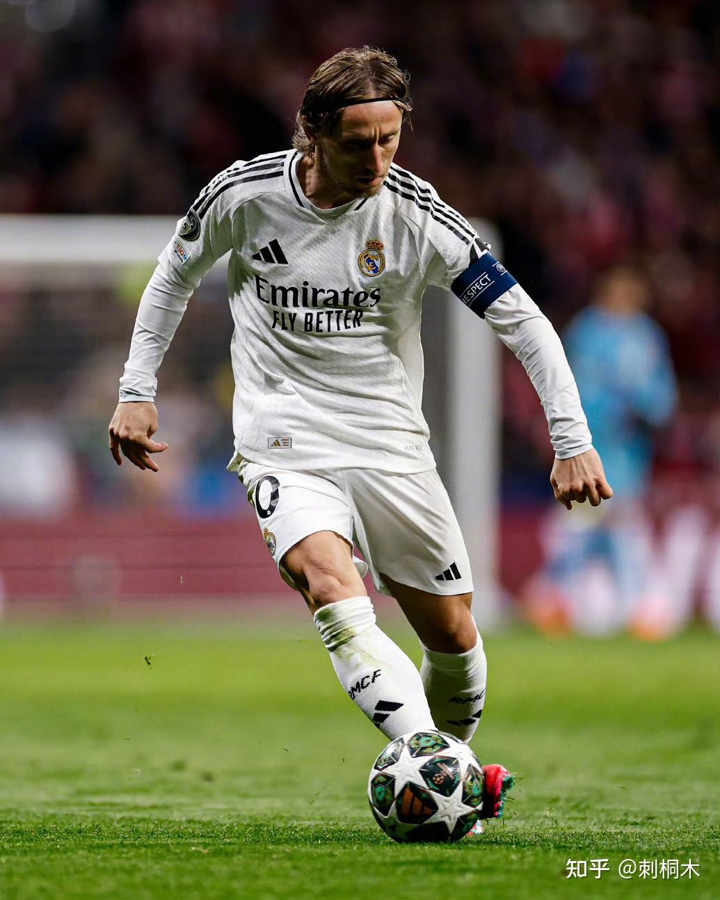 图片报：拜仁关注16岁艾希霍恩，赫塔考虑续约并提高解约金